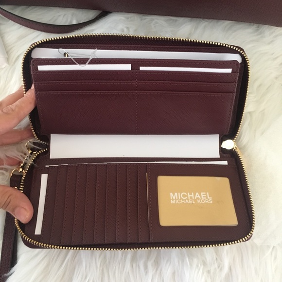 New Michael Kors Large Kimberly Satchel & wallet - Picture 4 of 8
